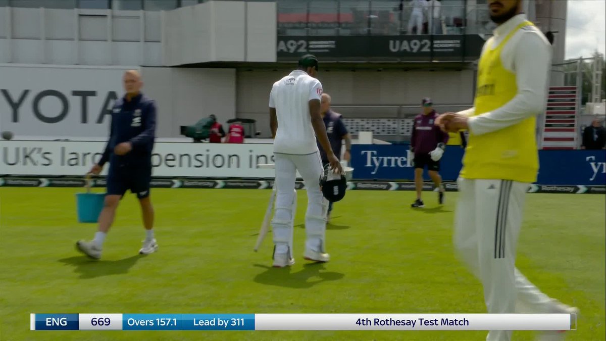 England are bowled out for 669, leading by 311 runs 🏴󠁧󠁢󠁥󠁮󠁧󠁿