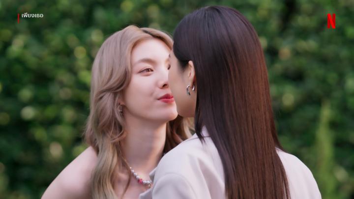 บอดี้การ์ดแบบใหม่ ออกกฎให้นายจ้าง 🤭 แต่มาเจอ VIP สู้คนขนาดนี้ ไหวรึเปล่าพี่ตะวันน #เพียงเธอEP2 #เพียงเธอ #OnlyYouTheSeries #LingOrm #linglingkwong #Ormkornnaphat #NetflixTH