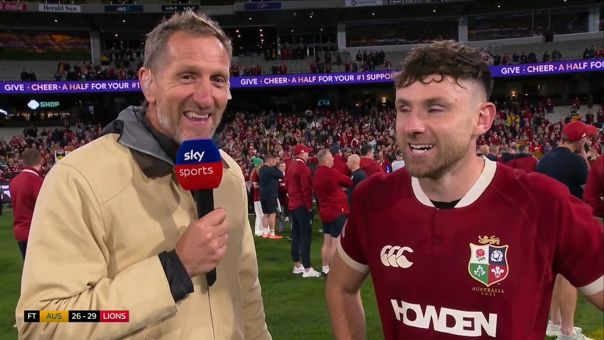 "It's a bit surreal, absolutely delighted!" Match-winner Hugo Keenan reacts to his epic last minute try to win the game and the series 🥳