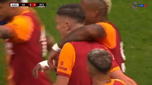 🟡🔴 Roland Sallai çok uzaklardan sahnede! Galatasaray'ı öne geçiren gol.