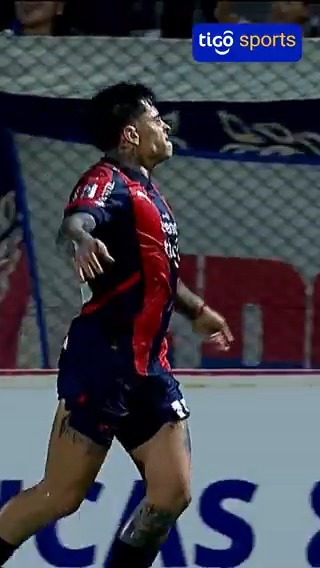 👌¡Habilitación de lujo y definición con clase! Juan Manuel Iturbe extendió aún más el marcador a favor del Ciclón. 📺Tigo Sports ▶️Viví el #ClausuraAPF2025 en