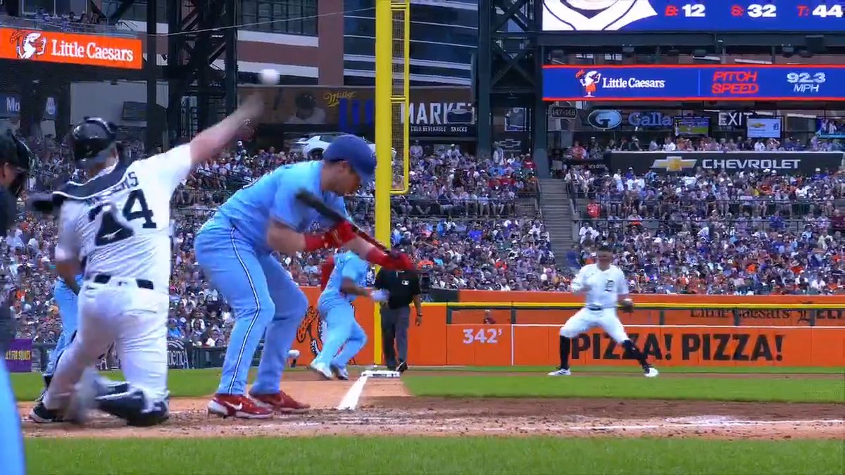 What a view 😮 Jake Rogers throws it over the batter to pick off Vladimir Guerrero Jr. at third base!