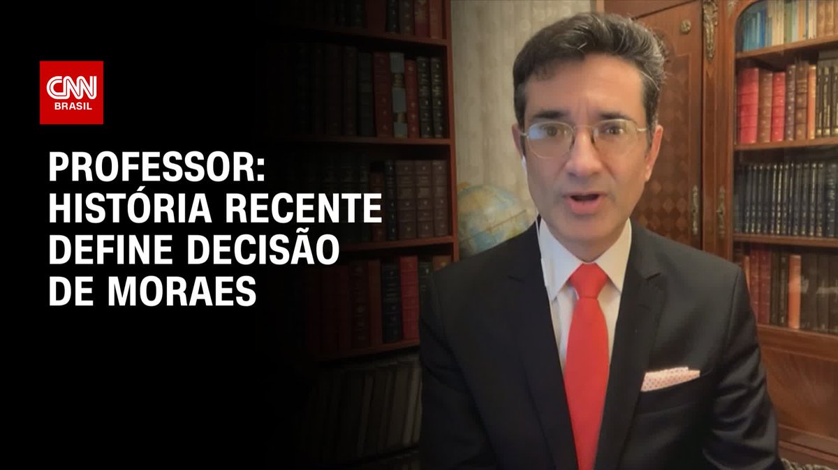 Professor: História recente define decisão de Moraes; assista #CNNBrasil