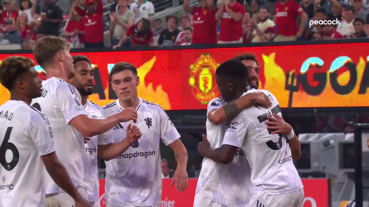 This was way too easy for Bruno Fernandes. 😮‍💨 📺 Peacock