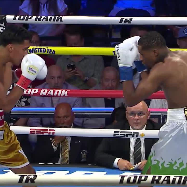 ARE YOU NOT ENTERTAINED 🪖 HE'S LIKE THAT.