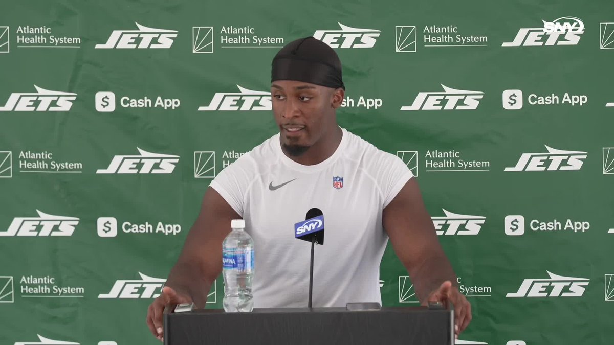 NEWS: Breece Hall says he is not expecting a contract extension before the season because he’s not the #Jets guy. “I wasn't drafted by them, I'm not their guy. I've got to prove it every day. It's always, 'he's got potential,' but I want to be the product”