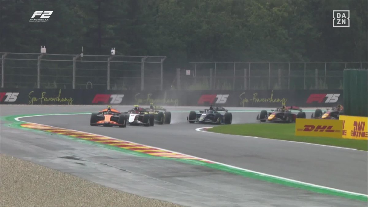 Salida lanzada, pero… ¡COMIENZA LA CARRERA DE F2! Disfrútala aquí junto a todo el motor de DAZN 🔗 #BelgicaDAZNF1 🇧🇪