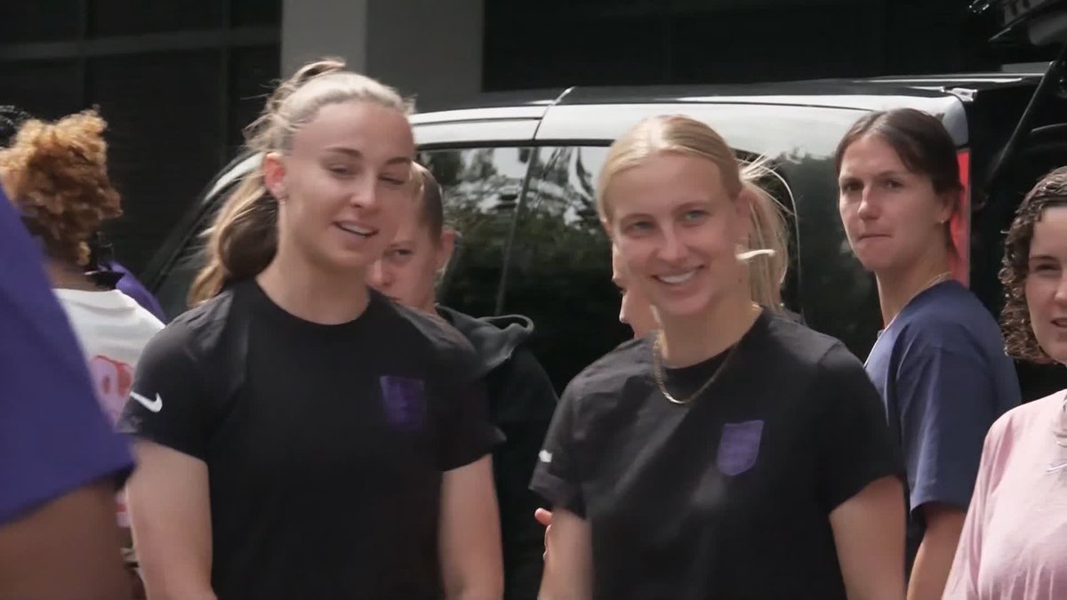 The England squad including Lauren James in Basel ahead of the Euro 2025 final against Spain 🏴