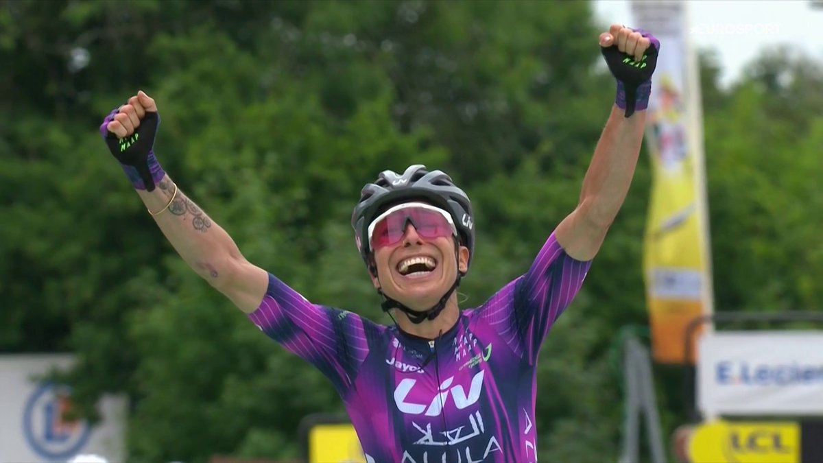 HISTORIA DEL CICLISMO ESPAÑOL 🚴🇪🇸 Mavi García (MAVI GARCIA) firma una victoria espectacular, la primera de una corredora española en la historia del Tour de Francia femenino y en cualquier Gran Vuelta con su actual formato y nombre Rendidos a tus pies 👏👏👏👏