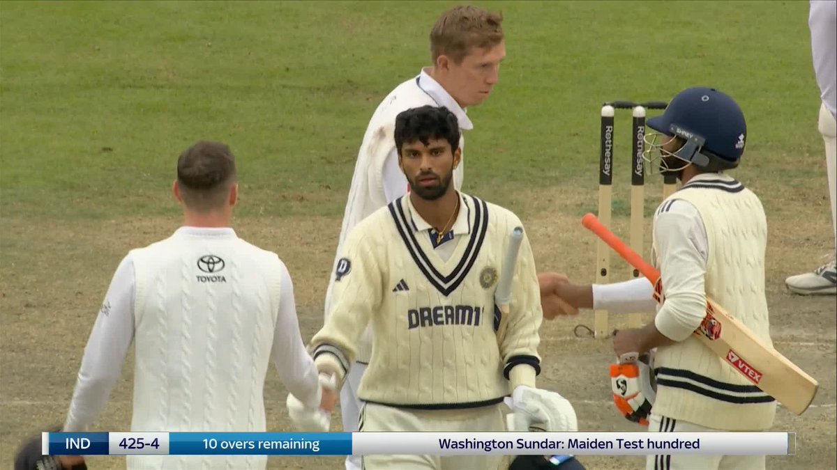 It's a maiden Test match hundred for Washington Sundar 👏 And that's it, the players shake hands and the match is drawn, we head to The Oval with England 2-1 up in the series 🙌