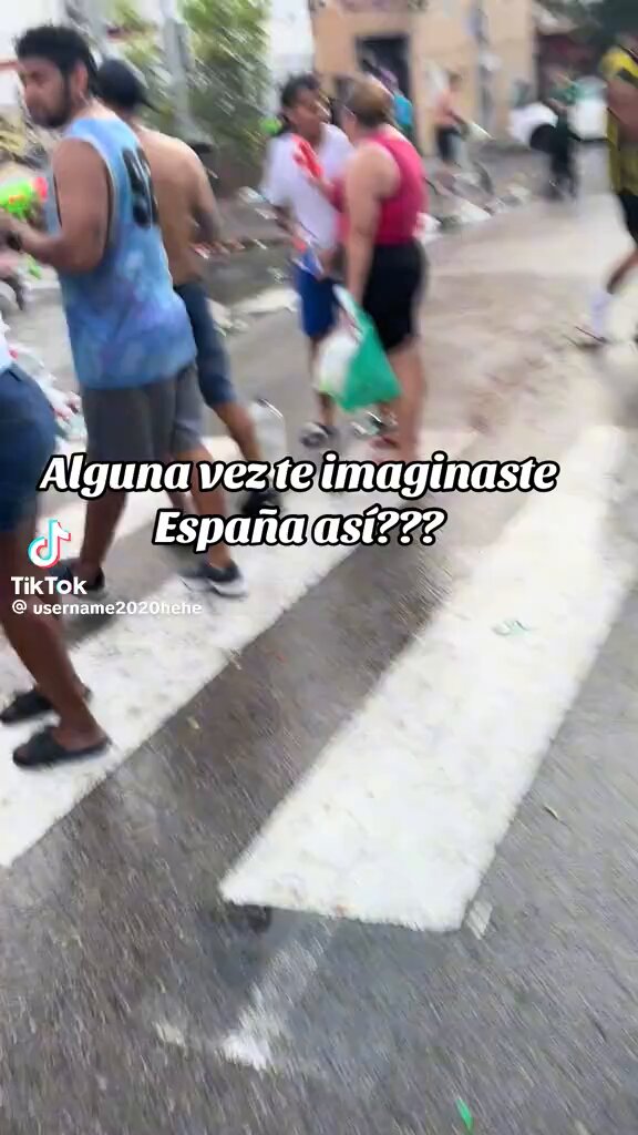 Si no votas a Vox eres un puto retrasado hijo de la gran puta con instinto de supervivencia cero. Creo que no puedo explicarlo mejor.