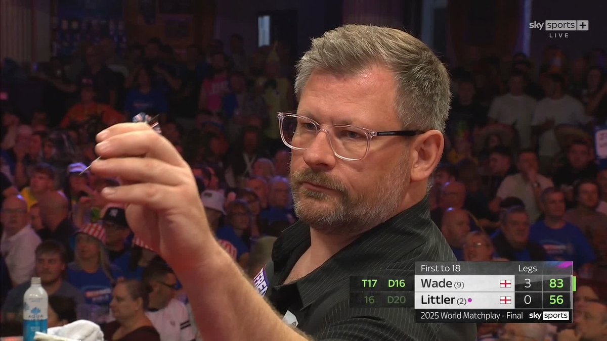 James Wade goes 4-0 up! 😲