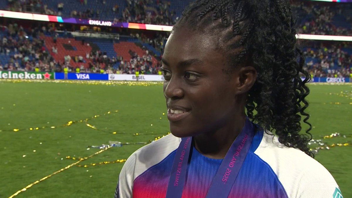 "Back yourself. Believe in your abilities!" Michelle Agyemang has an inspiring message for all young people out there 🔥 #WEuro2025 #BBCFootball