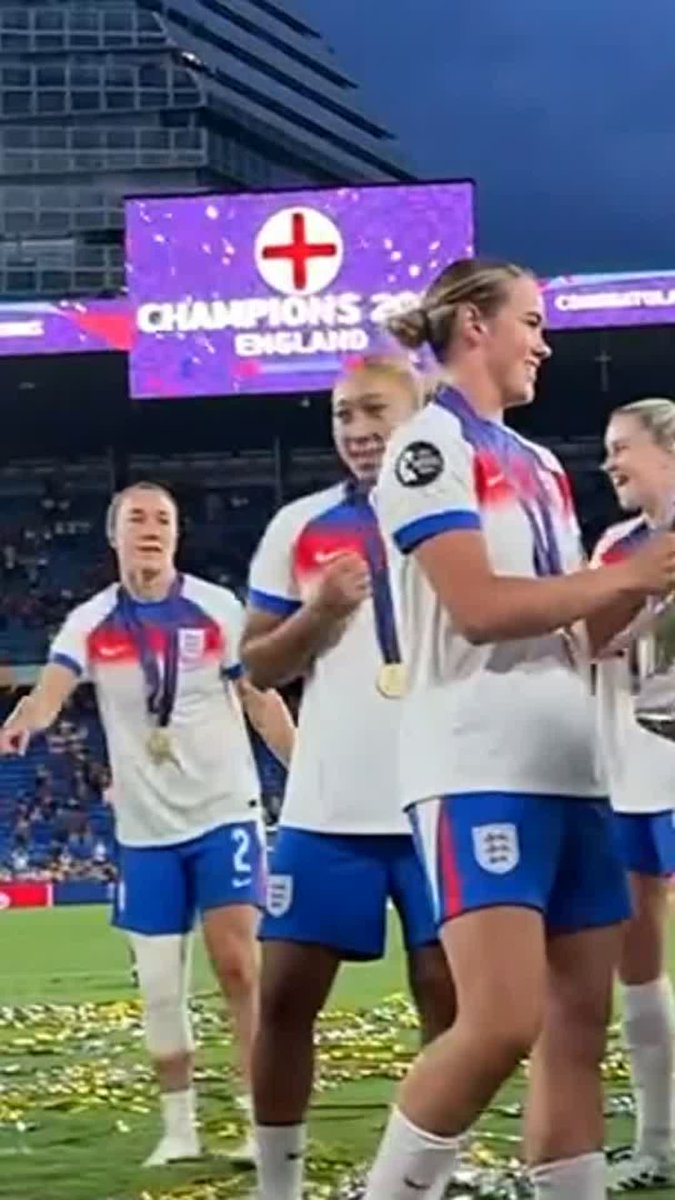 Michelle's on fire, YOUR DEFENCE IS TERRIFIED! 🗣️🎶