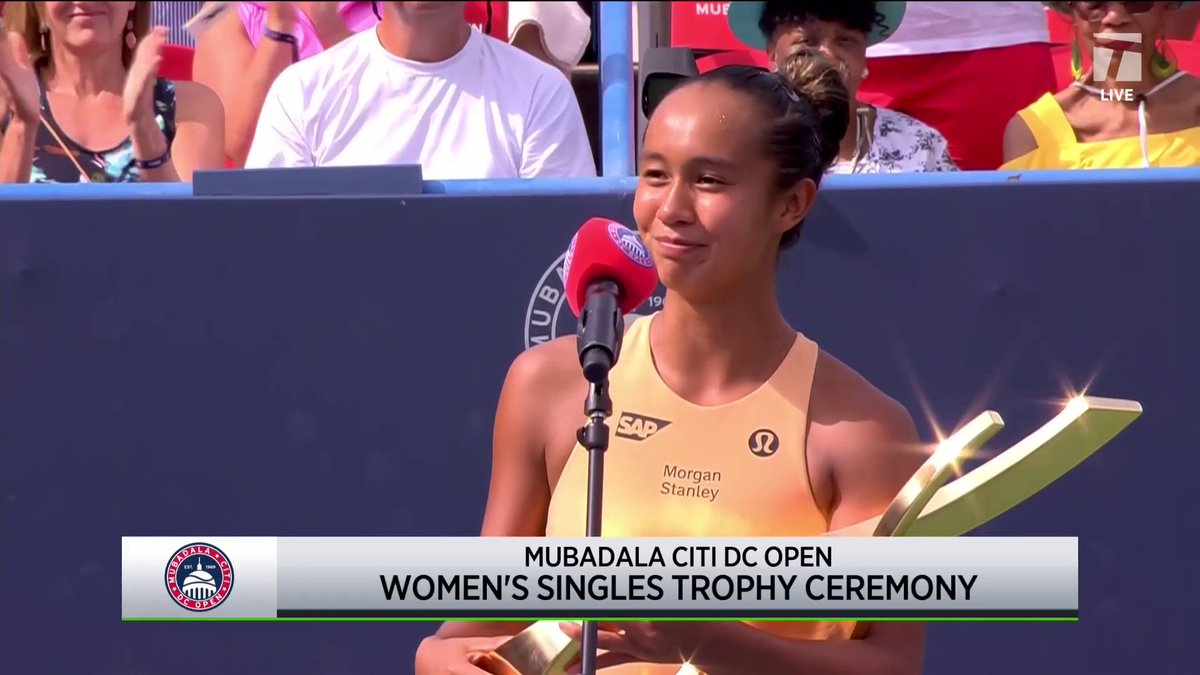 "Thank you so much for never giving up on me." ❤️ Leylah Fernandez gives a beautiful speech after winning the title in Washington D.C. 🏆 #MubdalaDCCitiOpen