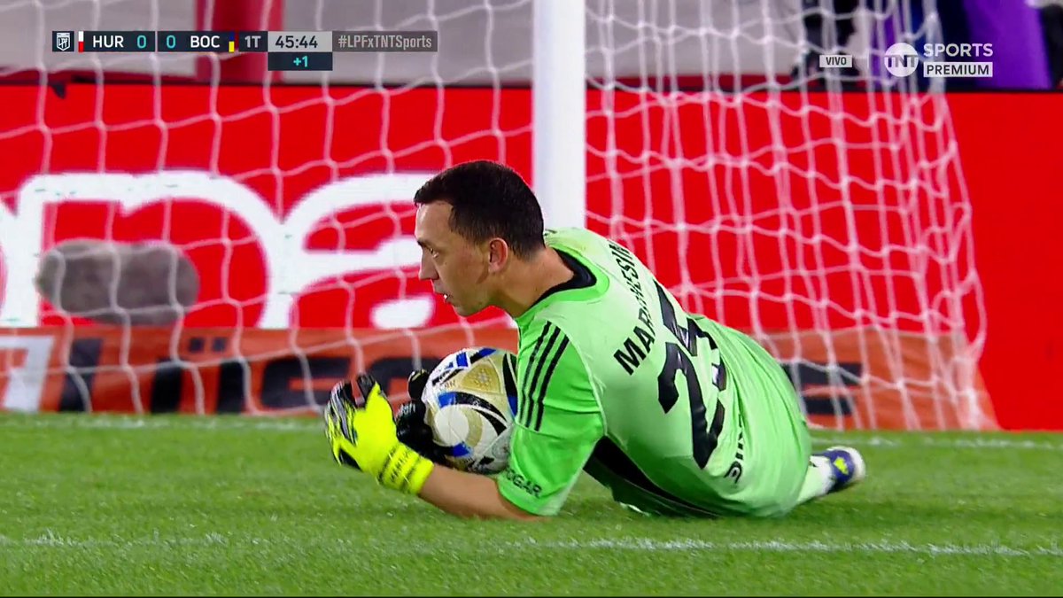 🧤La nueva SALVADA de AGUSTÍN MARCHESÍN a Tissera. 🔝El arquero de #Boca es FIGURA del equipo en el 1T.