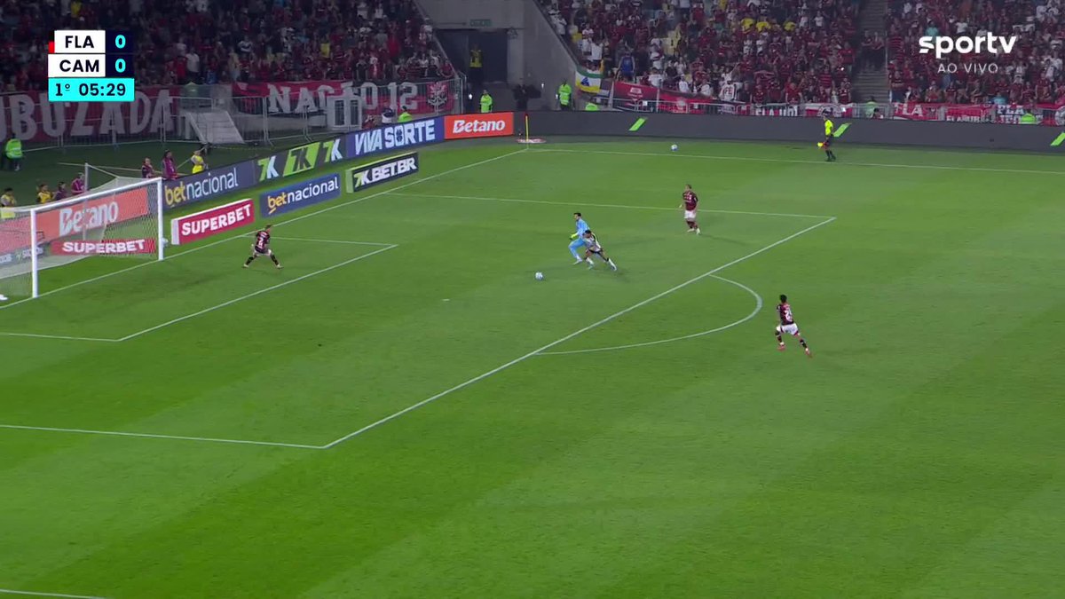 Quase gol de Rony. Varela salva praticamente em cima da linha. 🎥 sportv | ge