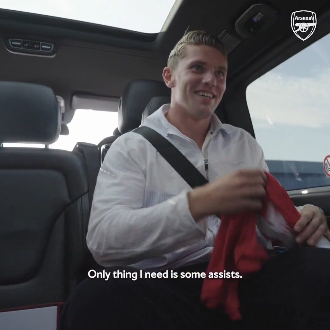 😂 “The only thing I need? Some assists” Viktor is looking forward to linking up with Martin 🤝
