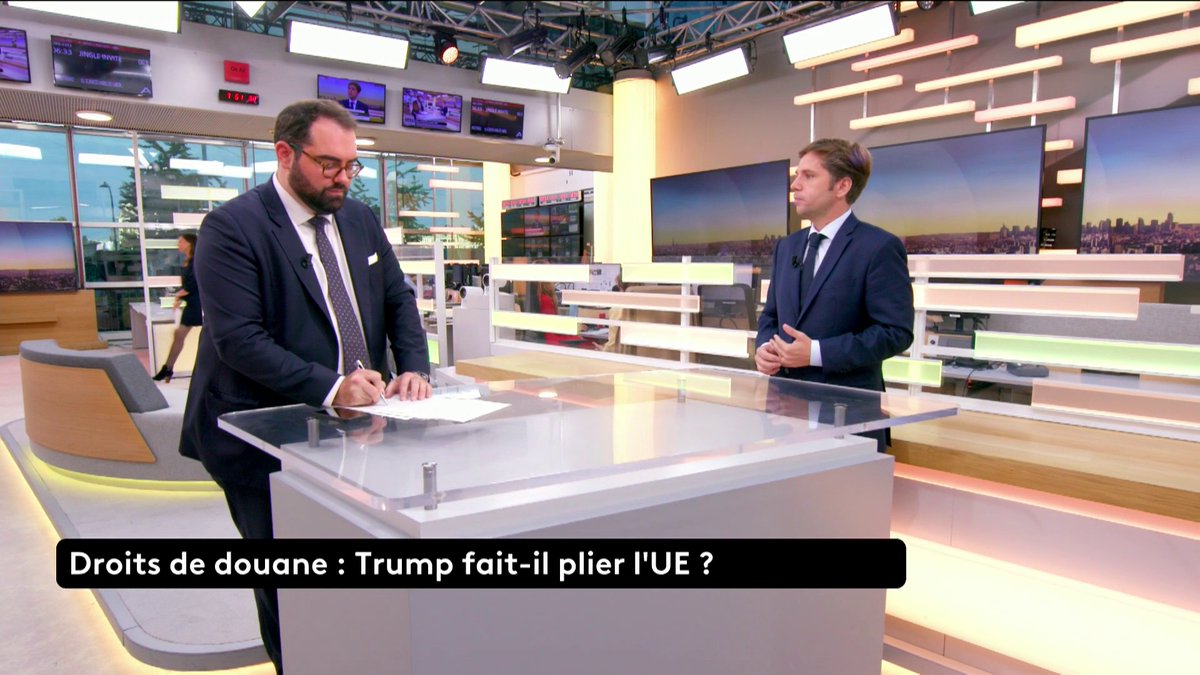 🔴 Droits de douane : Trump fait-il plier l'UE ? "C'est une forme de défaite de la Commission européenne qui n'a pas su créer de rapport de force avec le président américain" affirme Pieyre-Alexandre Anglade. #canal16 #franceinfo