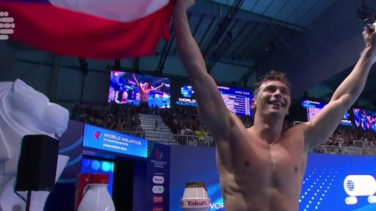 🏊 #Natation |🇫🇷 MAXIME GROUSSET CHAMPION DU MONDE DU 50 M PAPILLON ! 🏆 Maxime Grousset remporte le 50 m papillon avec un nouveau record de France en 22”48 aux championnats du monde à Singapour !
