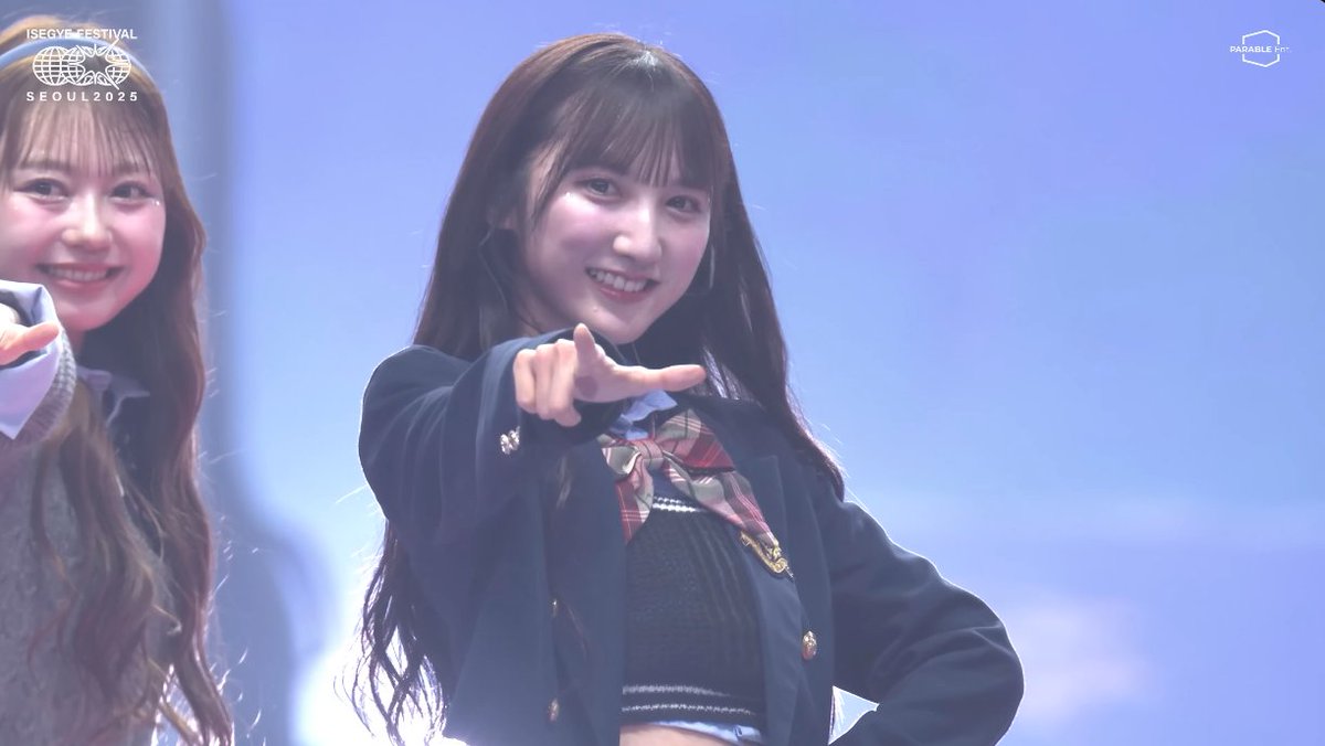 AKB48 @ iSEGYE Festival (South Korea) ♪ Kibouteki Refrain (희망적인 리프레인)