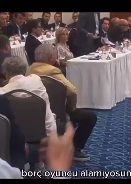 Aziz Yıldırımın’ın “Otur Lan Yerine” dediği Fenerbahçe As Başkanı Hamdi Akın; milletçe yangınlarla mücadele ederken, gönüllü ekipleri “banane yangından” diyerek para almadan feribota bindirmeyen İDO’nun %50 ortağı olan AKFEN Holdingin de sahibi…!!! Kahrolun! #bursayanıyor