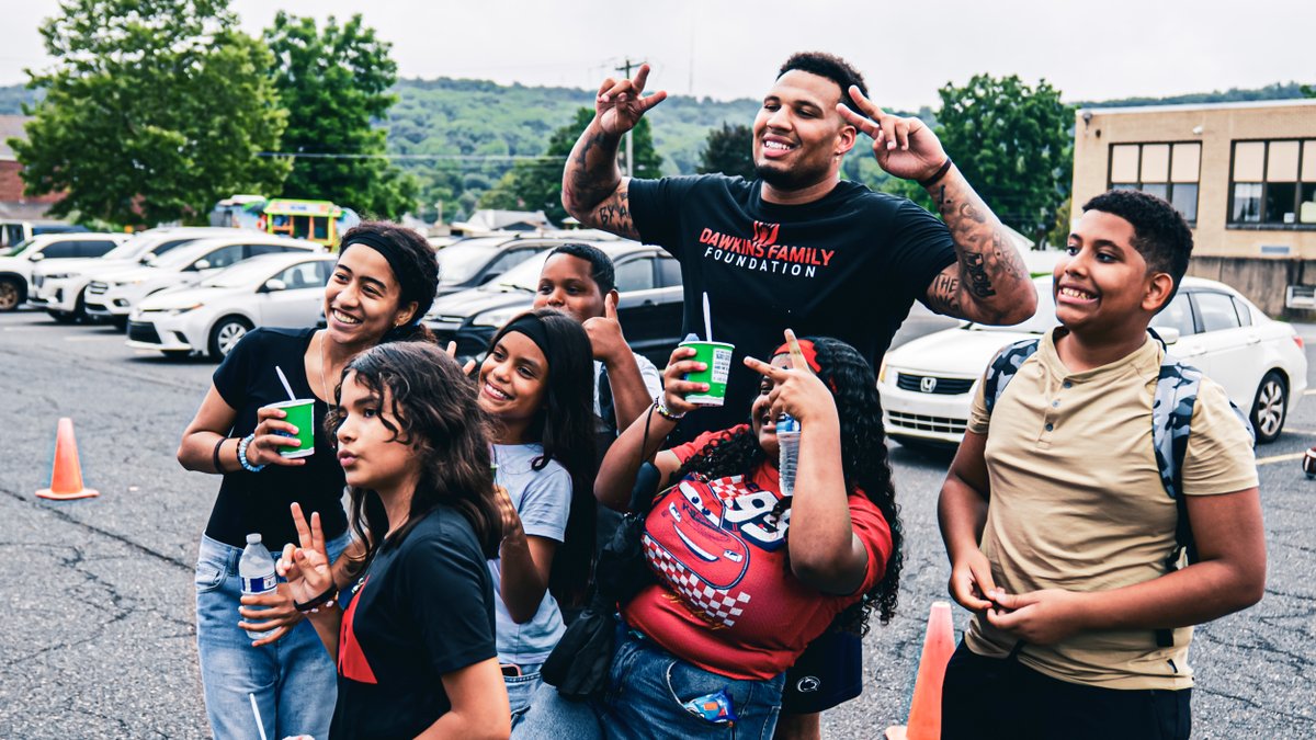 A true leader in the community, OL Nick Dawkins is empowering the next generation — right here in Pennsylvania. 📚🤍 #WeAre x Nick Dawkins