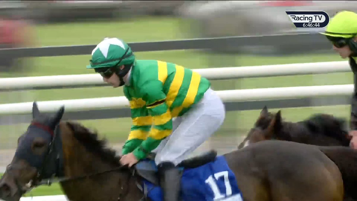 Alan O'Sullivan looks to the skies after a memorable win aboard Filey Bay in the Connacht Hotel Handicap Galway Races ❤️