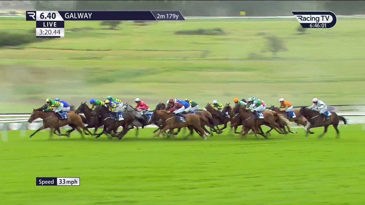 A beautiful sight to see an O’Sullivan weaving his way through runners and going the brave man’s route at Galway. Some ride, Alan.