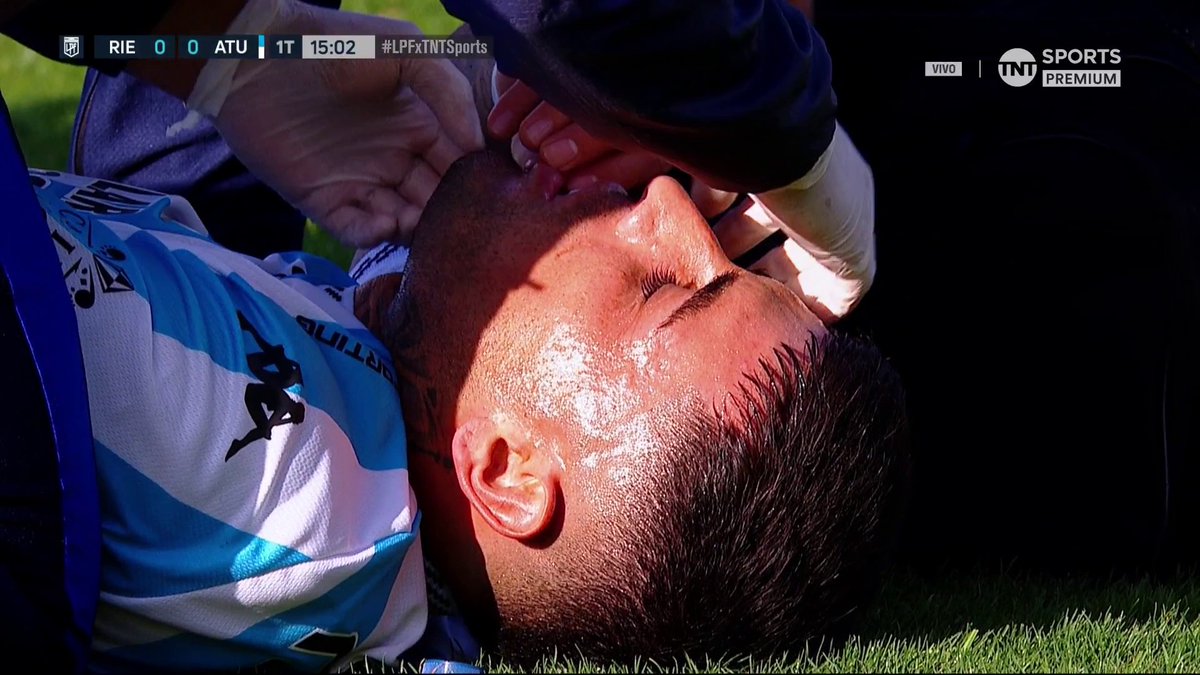 👀🧐 ¿ERA EXPULSIÓN PARA EL JUGADOR DE RIESTRA?