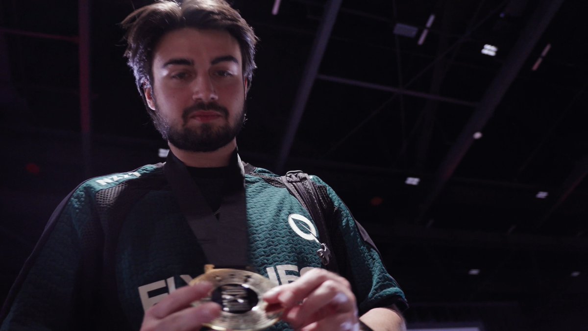 The journey continues. FLY | Jmook has officially re-signed with FlyQuest. His love for Smash and the legacy he’s built with this team... Let's continue making history together. 💚