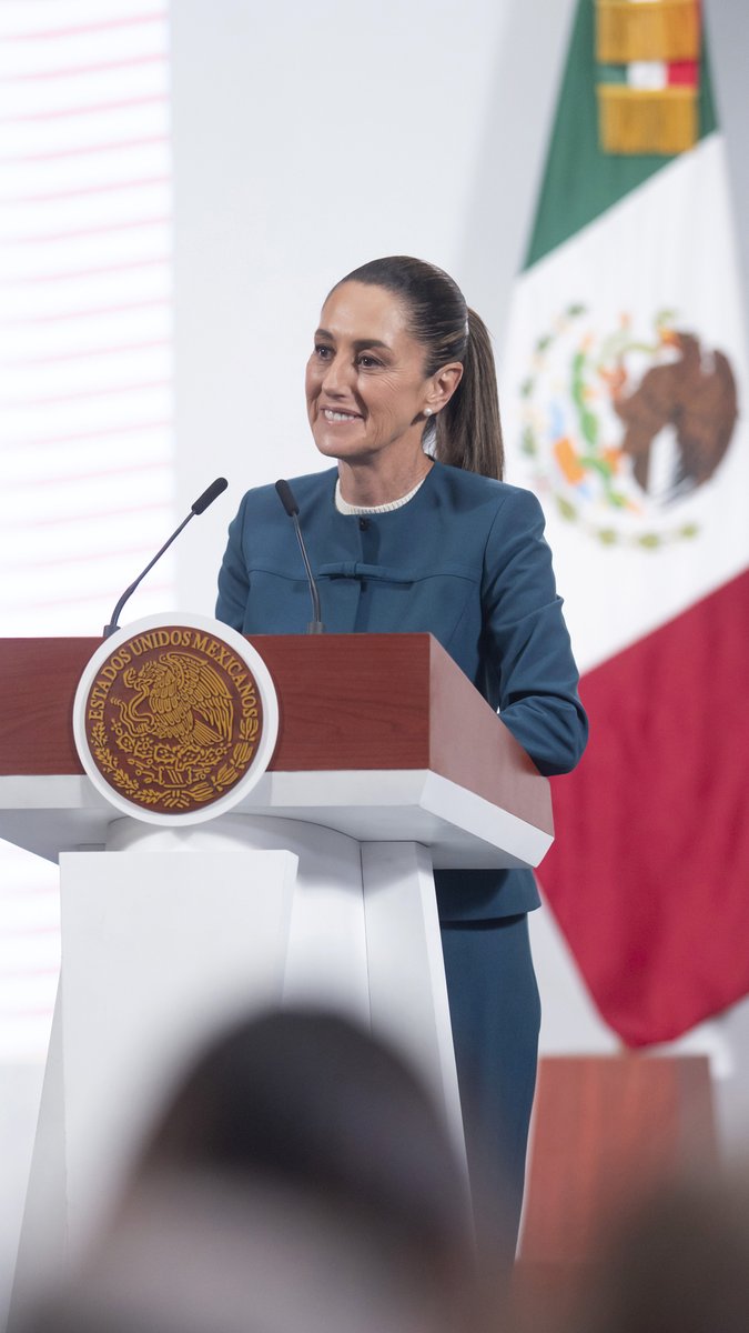 La educación media superior vive una transformación profunda. A partir del nuevo ciclo escolar, las y los jóvenes formarán parte de un programa integral que tiene respaldo de las universidades más importantes. No sólo queremos que amen su escuela, sino que se integren al desarrollo del país.