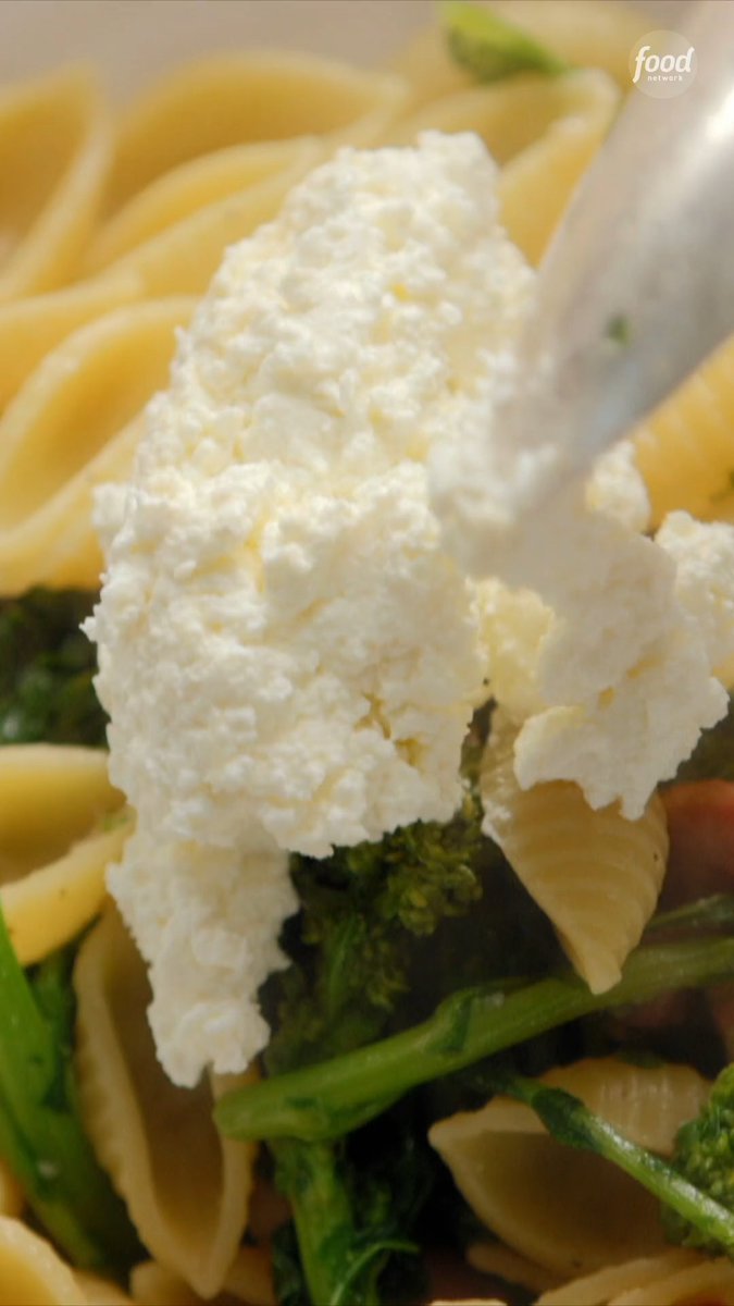 A steaming bowl of Ina Garten's Shells with Broccoli Rabe & Pancetta hits the spot every time! 🙌 Actually HBO Max for more #BarefootContessa. #StreamOnMax Get the recipe:
