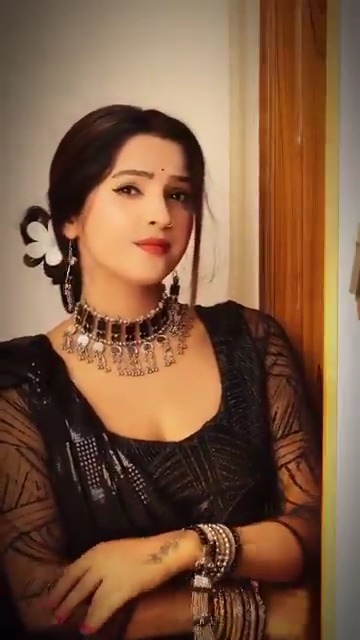 तुम मुझसे ज्यादा प्यार करती हो या बच्चों से 😂😂😂😂