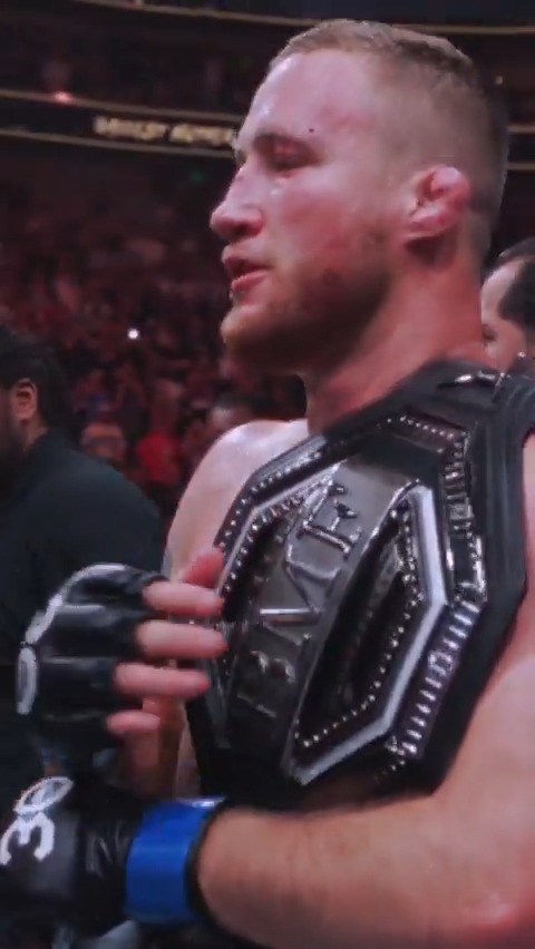 🔙 Il y a deux ans jour pour jour, Justin Gaethje 🇺🇸 devenait champion BMF 🏆 avec ce KO sur Dustin Poirier 💎