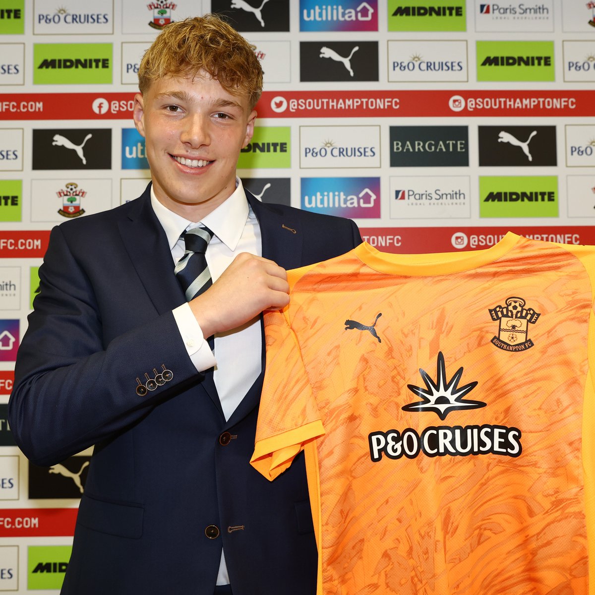 Spain pre-season trip ✅ First pro deal ✅ Academy goalkeeper Dylan Moody has signed his first professional contract 🧤