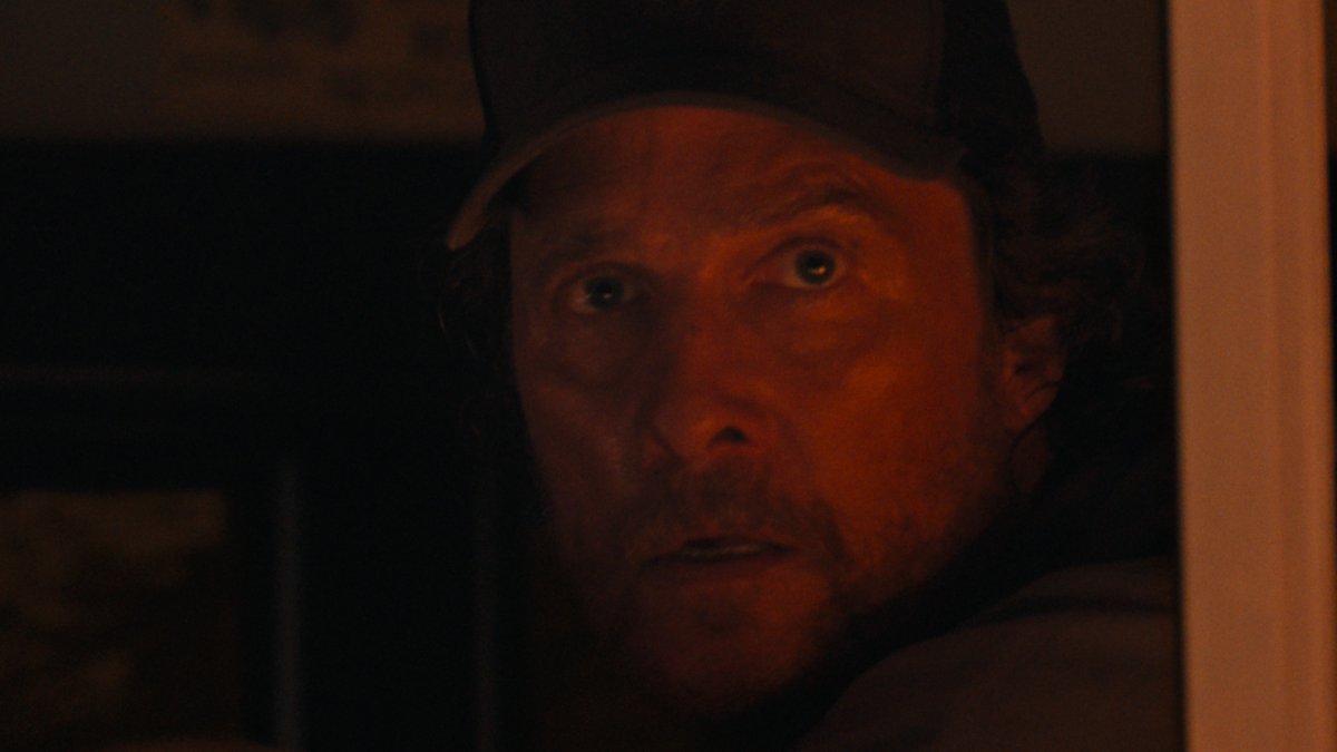 A determined father risks everything to rescue a teacher and her students from a raging wildfire. Starring Matthew McConaughey and America Ferrera, directed by Paul Greengrass. #TheLostBus — In select theaters September 19 and streaming October 3 on Apple TV+