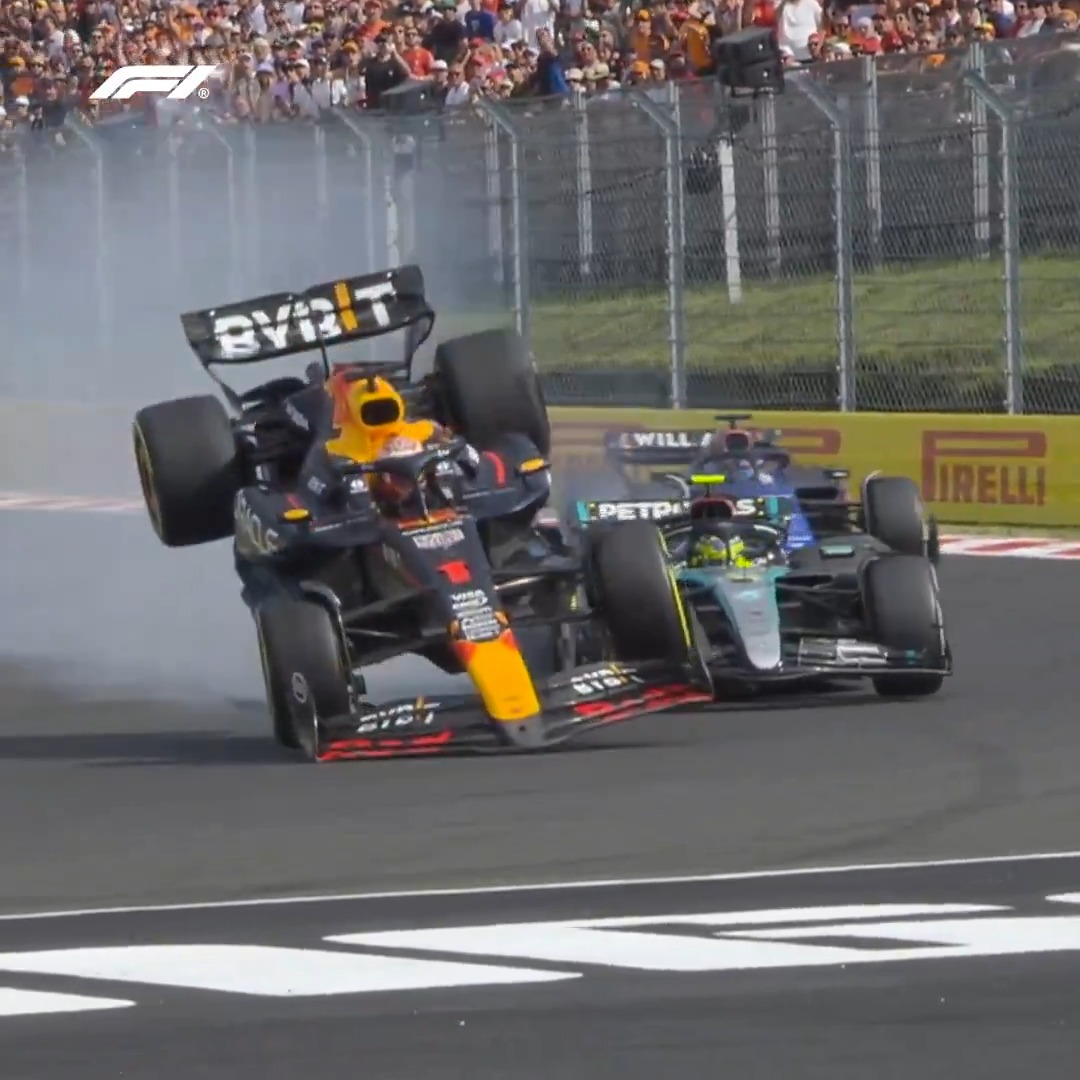 Last time in Hungary... Turning back the clock with a controversial collision between old rivals Verstappen & Hamilton ๐ฅ #F1 #HungarianGP
