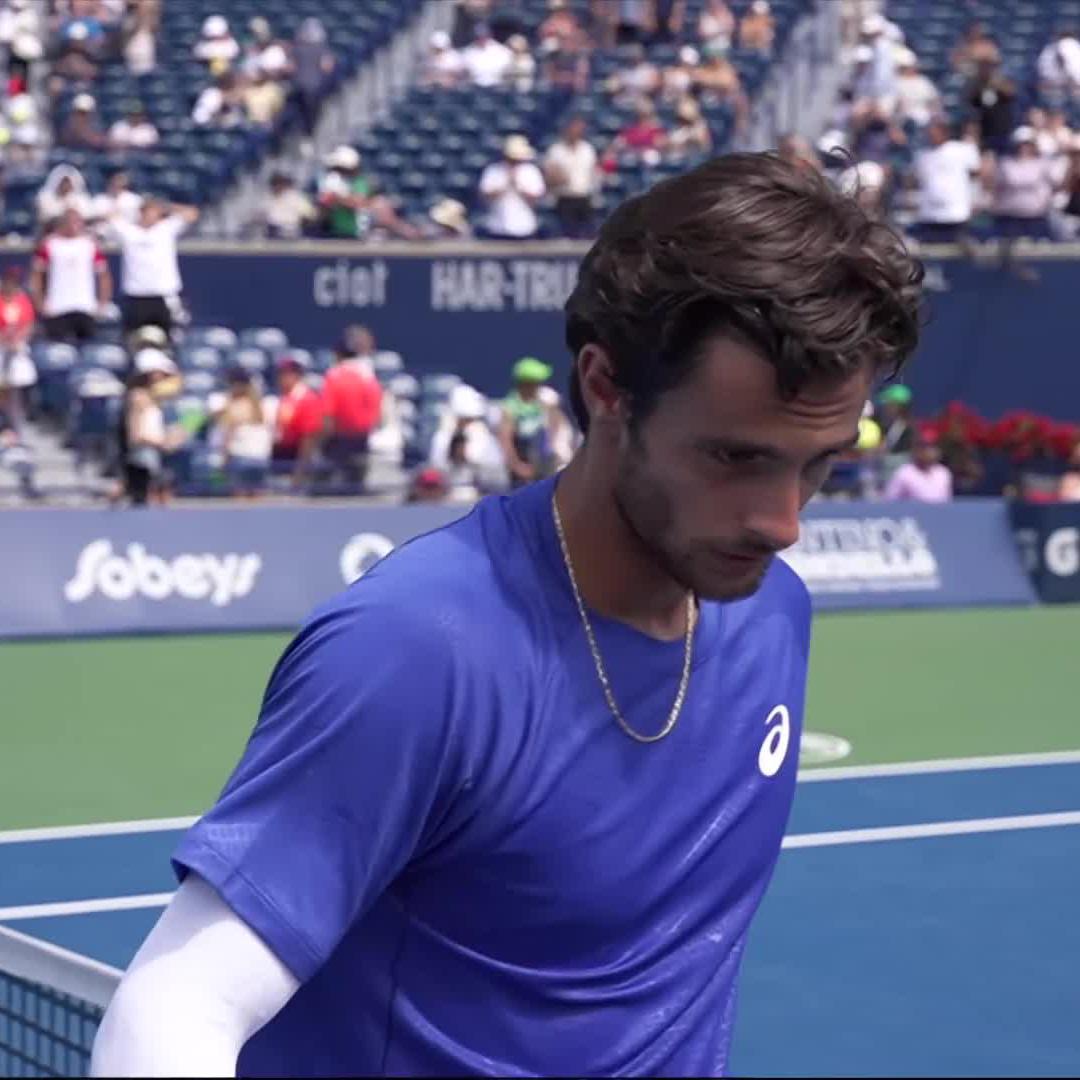 Clinic complete 💪 Lorenzo Musetti kicks off his Toronto campaign in style, defeating James Duckworth 7-5 6-1 🎉 #NBO25