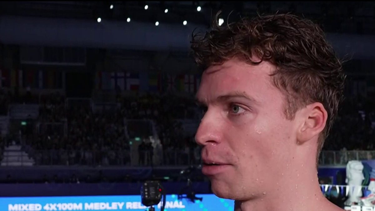 🏊 #AQUASingapore25 | 🇫🇷 ”Là c'est même pas un record... 1'52" ça me paraît un peu irréel !" La réaction de Léon Marchand après son record du monde de 200m 4 nages ! 📺 Le direct :