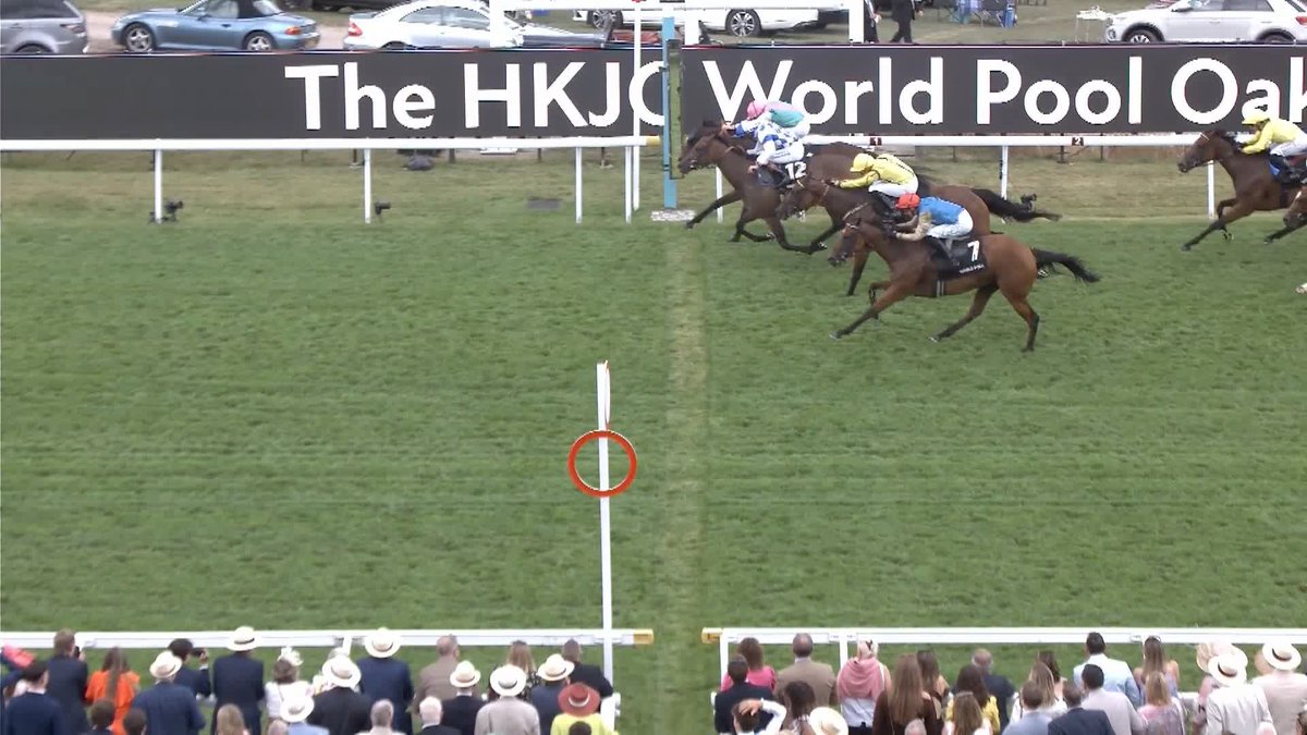 A DEAD HEAT! 🐴🐴 🥇 Tabiti and Saqqara Sands can't be separated in the HKJC World Pool Oak Tree Stakes! #ITVRacing | Goodwood Racecourse