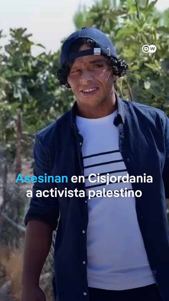 Matan a un destacado activista palestino en #Cisjordania ocupada Awdah Hathaleen, destacado activista palestino que participó en el documental «No Other Land», ganador de un Óscar, fue abatido a tiros por un #colono israelí en la localidad de Um al Jer. /trc