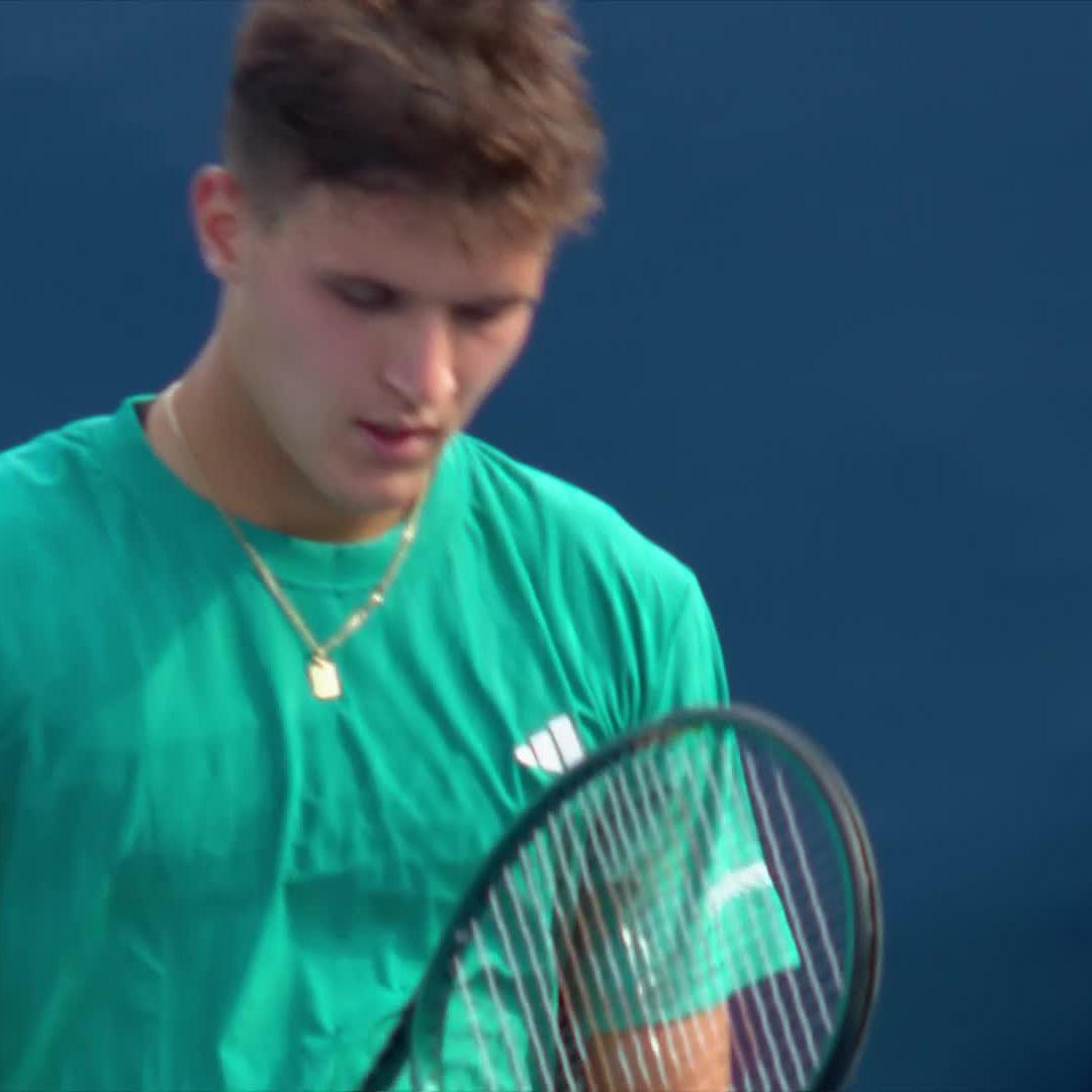 Mensik loves the hard courts 🙌 Miami Champion Jakub Mensik takes out Tristan Boyer 6-4 6-4 to move on in Toronto 🔥 #NBO25
