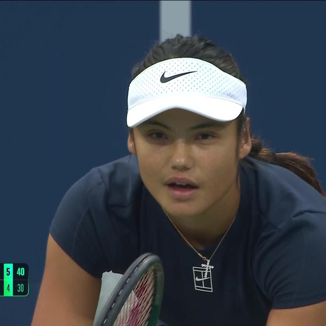 Raducanu Magic 🪄 Emma Raducanu moves into the next round as she defeats Stearns 6-2, 6-4. #OBN25