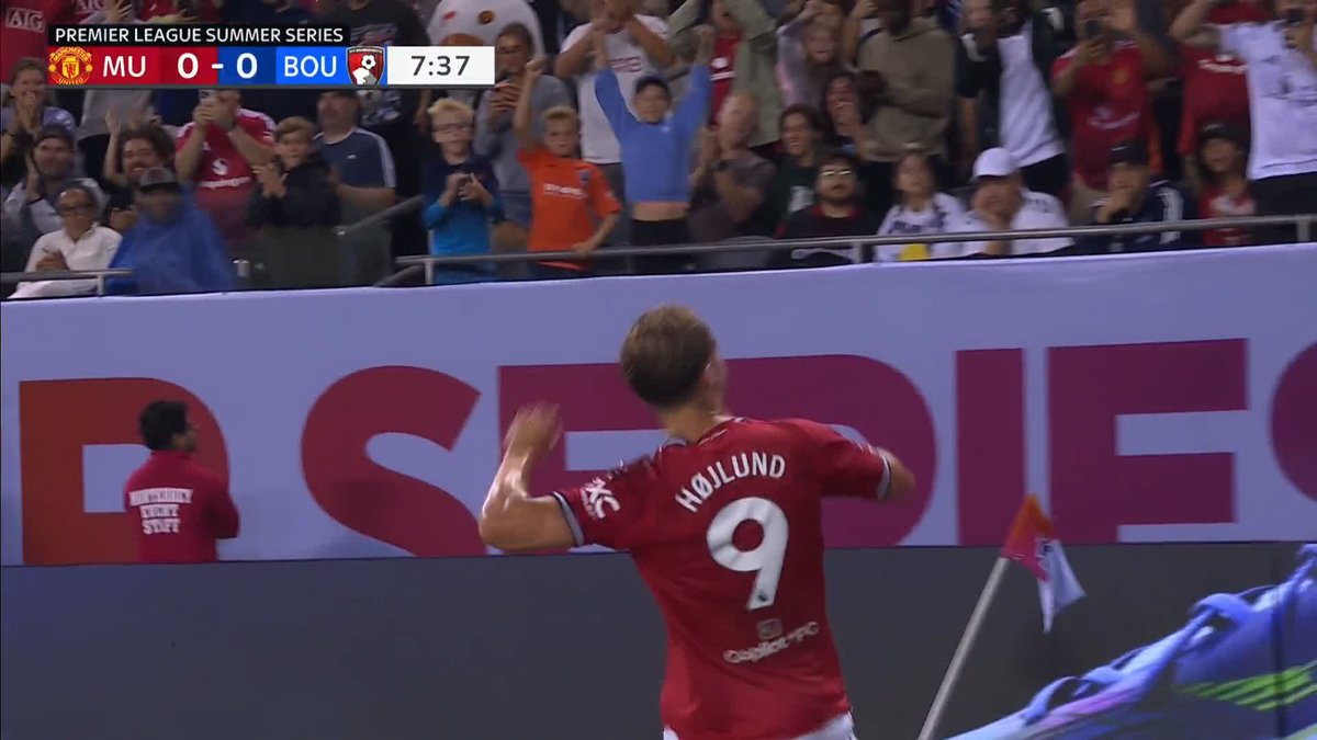 Rasmus Hojlund puts Man Utd in front against Bournemouth! 🔴