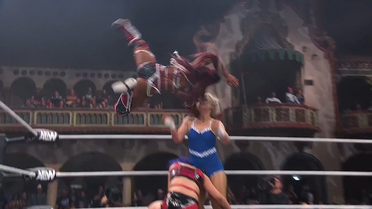 THE O-FACE TAKES DOWN THE AEW WOMEN'S WORLD CHAMPION! Watch #AEWDynamite LIVE on TBS & HBO Max