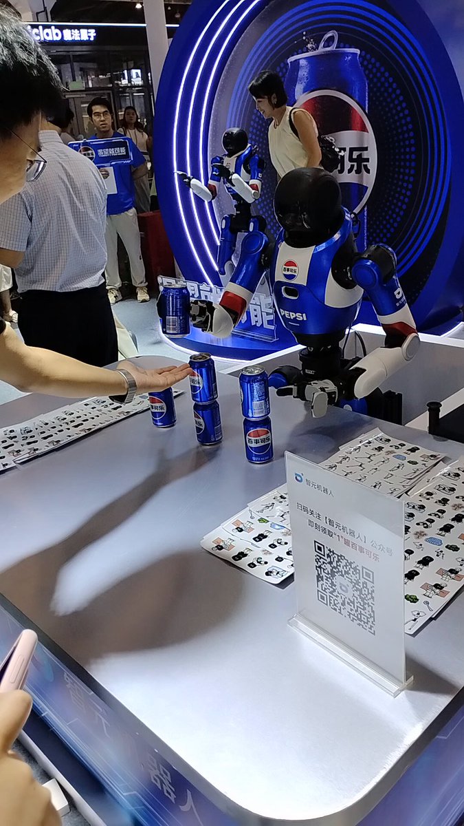 Great product placement from Pepsi on this robot who could autonomously stack the cans as well as (slowly) finding your hand, putting a can in it, and then releasing the can once you close your hand