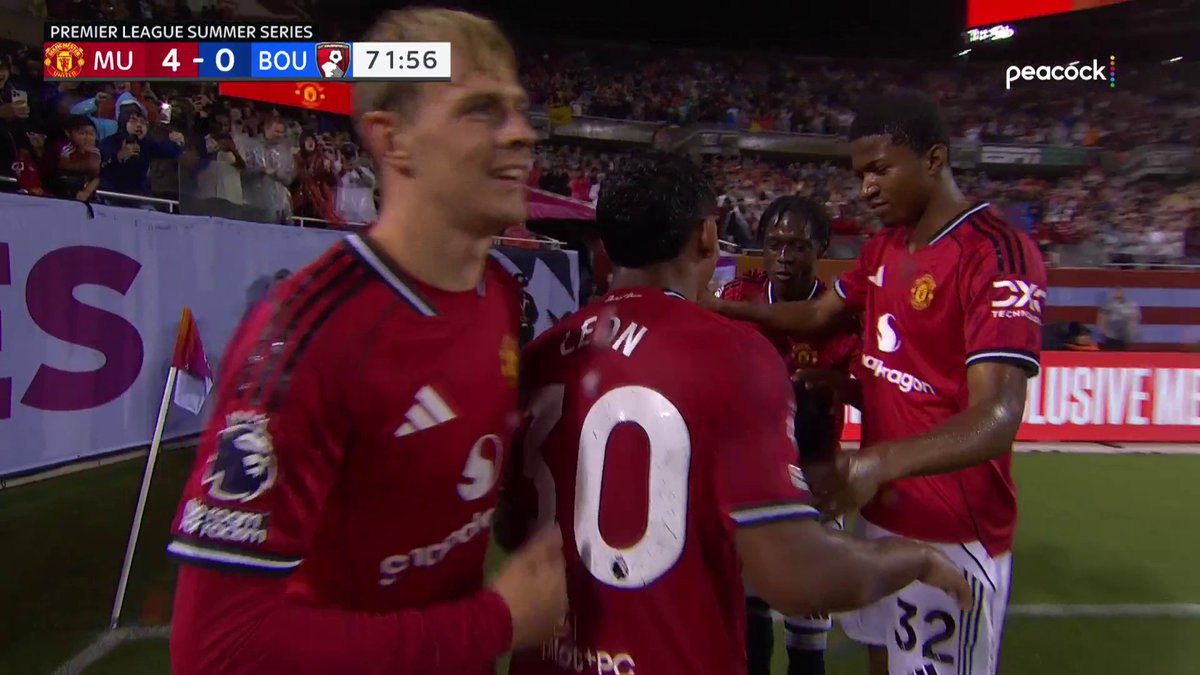 What a moment for 19-year-old Manchester lad Ethan Williams! ๐
