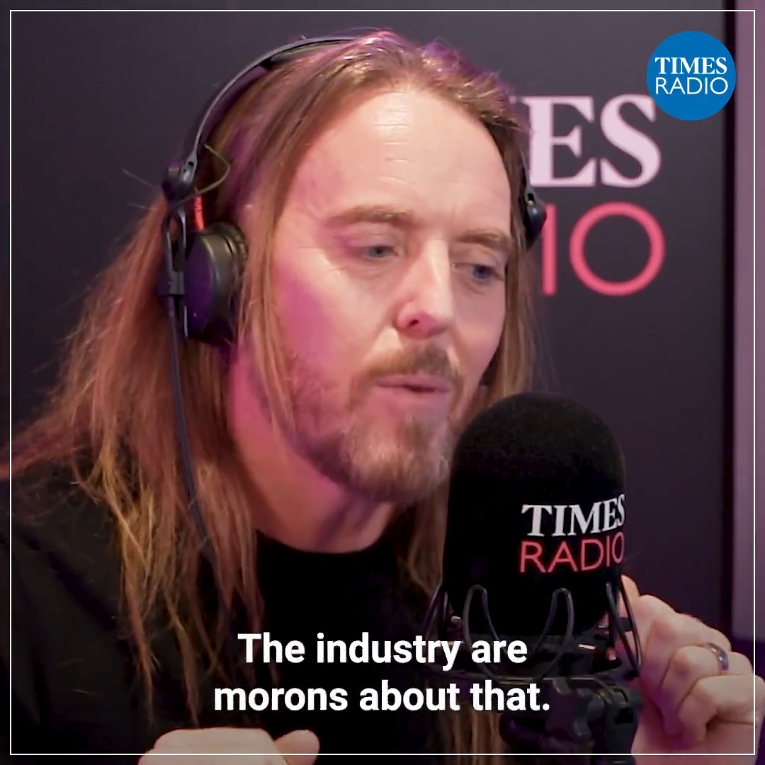 “I am optimistic that humans will start realising that content without intent is not art.” @TimMinchin tells Geoff Norcott he’s confident AI overload will trigger an urgent “crave” for art created by humans, and why ‘content’ is a “gross” word. #TimesRadio