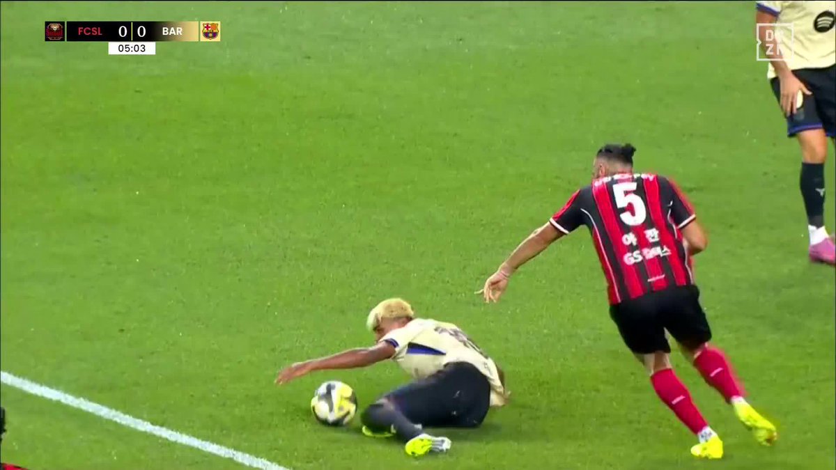 لامين في القائم 🥅 ثم يتابعها ليفاندوفسكي في المرمى ⚽ الهدف الأول لبرشلونة 🔥 المباريات لا تتوقف | شاهد مجانًا | اشترك الآن على | #برشلونة